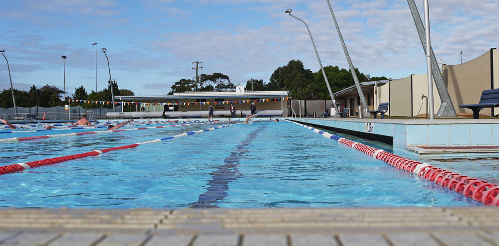 Free summer access for children in Corrimal Pool