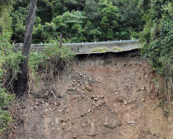 Bulli Pass reopens at night as project reaches major milestone