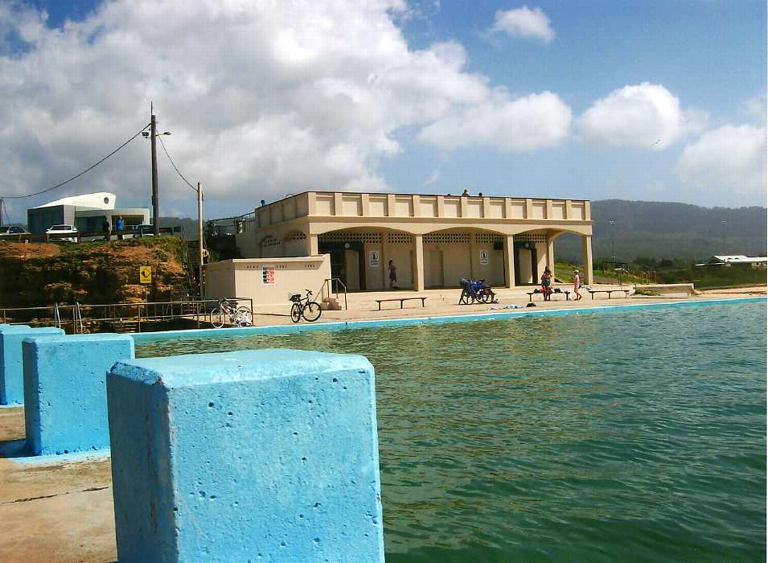 Woonona pool reopens after major&nbsp;facelift