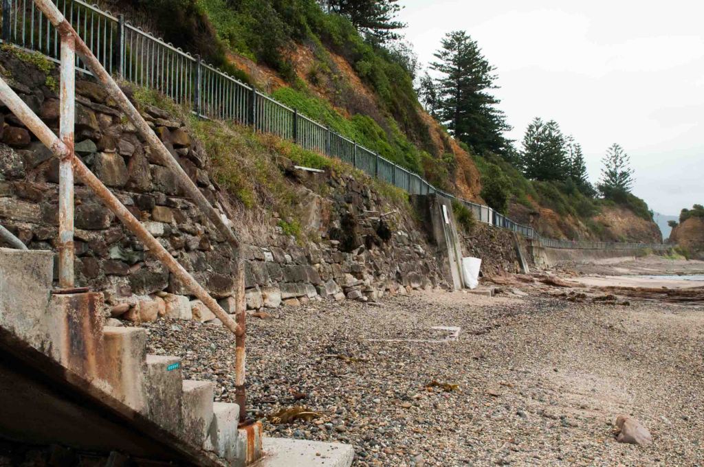 Work carried out on historic sea&nbsp;wall