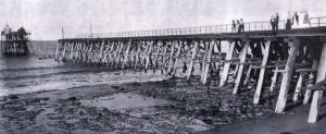The Bulli Jetty after a section fell into the sea in 1907