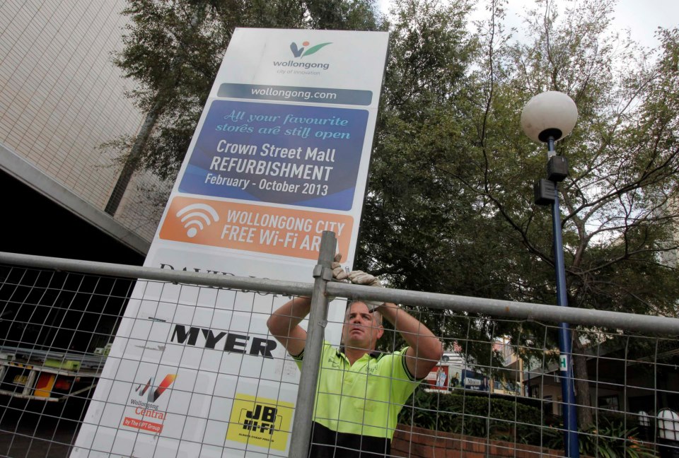 Contractors begin work on mall&nbsp;refurbishment