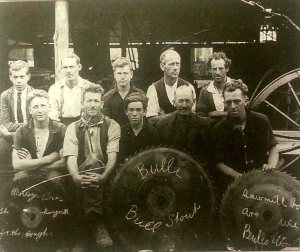 Employees of Molloy Timber Yard in the 1920s. Can anyone identify the men? Contact the Bulli Times.