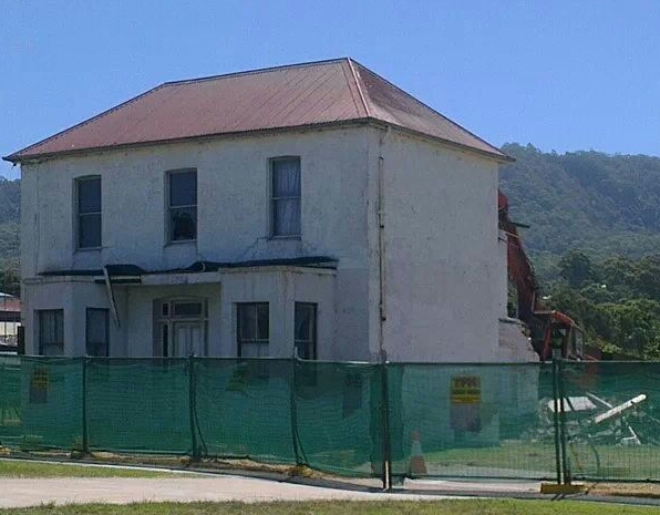 RMS demolishes Bulli&nbsp;landmark