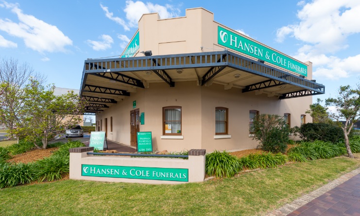 Hansen and Cole Bulli exterior