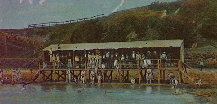 The Wollongong Men's Baths 1910. A popular place for naked bathing.