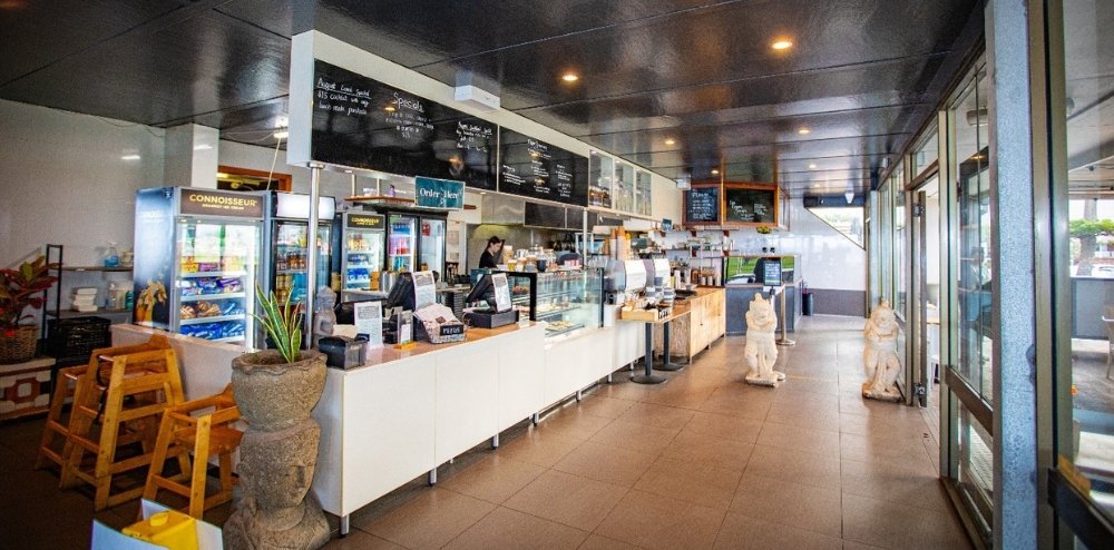 Time to tender for three popular prime beachfront café?locations