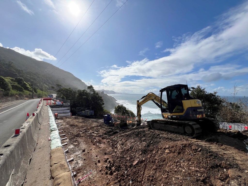 Major effort to complete more than $13.5m in landslip repairs on Illawarra&nbsp;roads